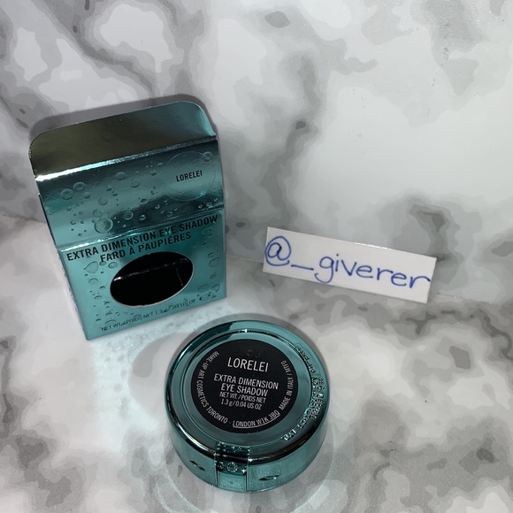 LORELEI Alluring Aquatic Extra Dimension Eyeshadow Collection MAC - Picture 7 of 16